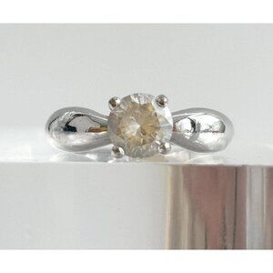 Cubic Zirconia Solitaire Tapered Shank 925 Sterling Silver Vintage Ring - sz 5